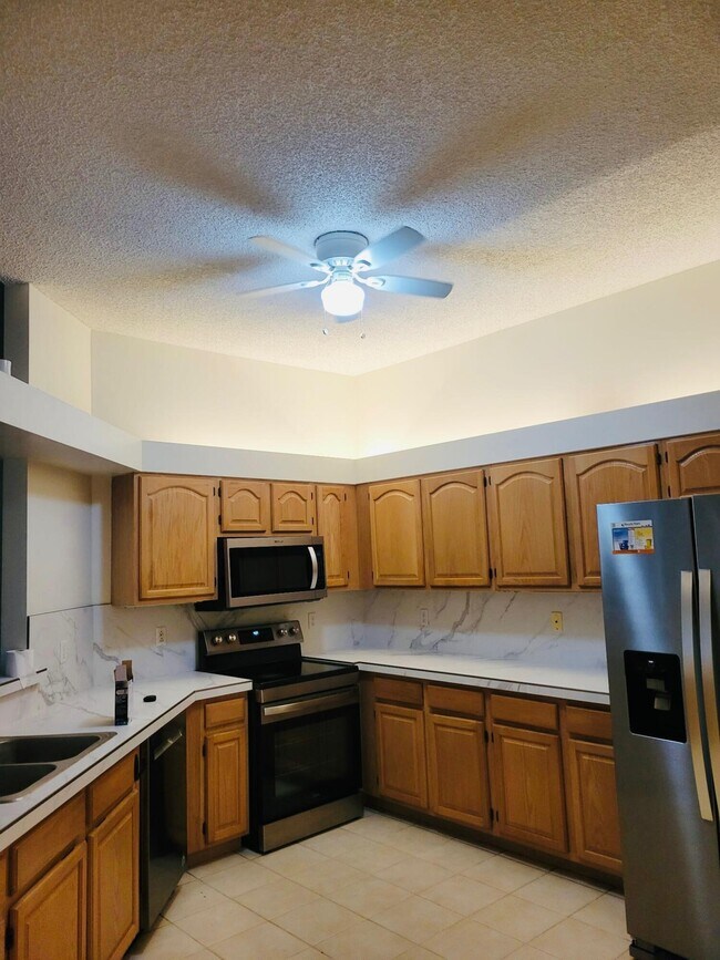 Building Photo - 9761 Boca Gardens Cir N