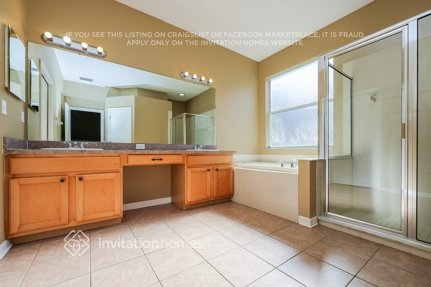 Building Photo - 4553 Gateway Blvd