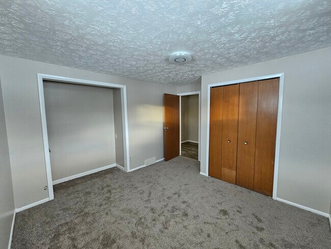 Bedroom 3 - 3589 Delmar Dr