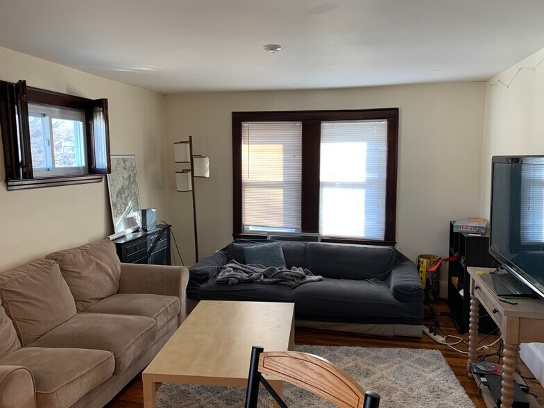 Building Photo - 7 Donnybrook Rd