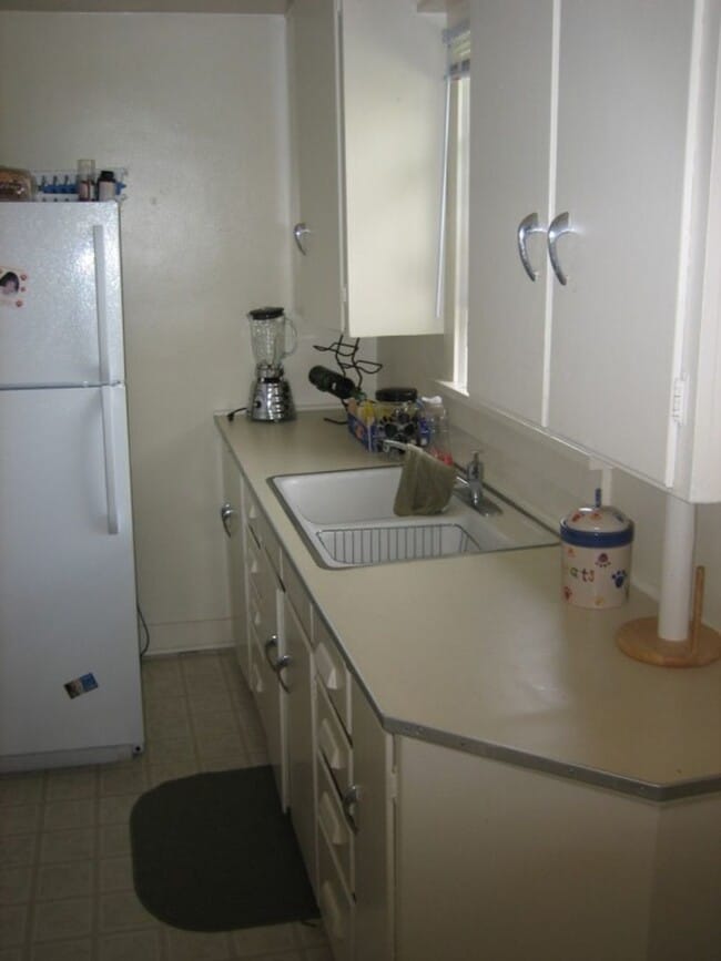 Building Photo - Cozy, Pet-Friendly 2BR Apartment Near Downtown Middleton