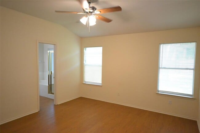Building Photo - 3207 Picton Ct