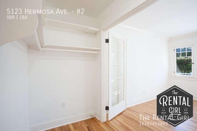 Building Photo - 5123 Hermosa Ave