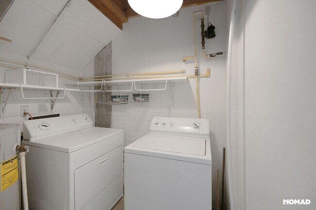 Building Photo - Spacious 1BR Loft in Atlanta near Ponce Ci...