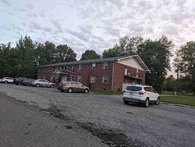 Building Photo - 306 Molloy Ct