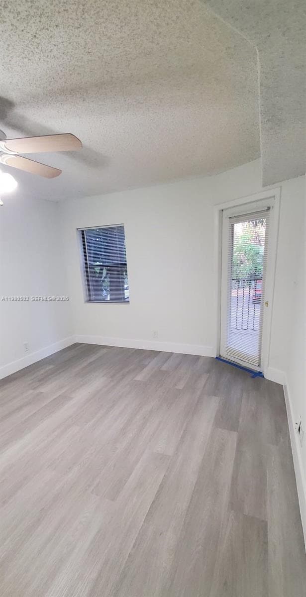 Building Photo - 9999 Summerbreeze Dr