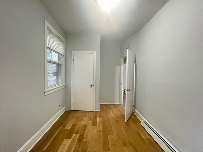 Building Photo - 198 Myrtle Ave