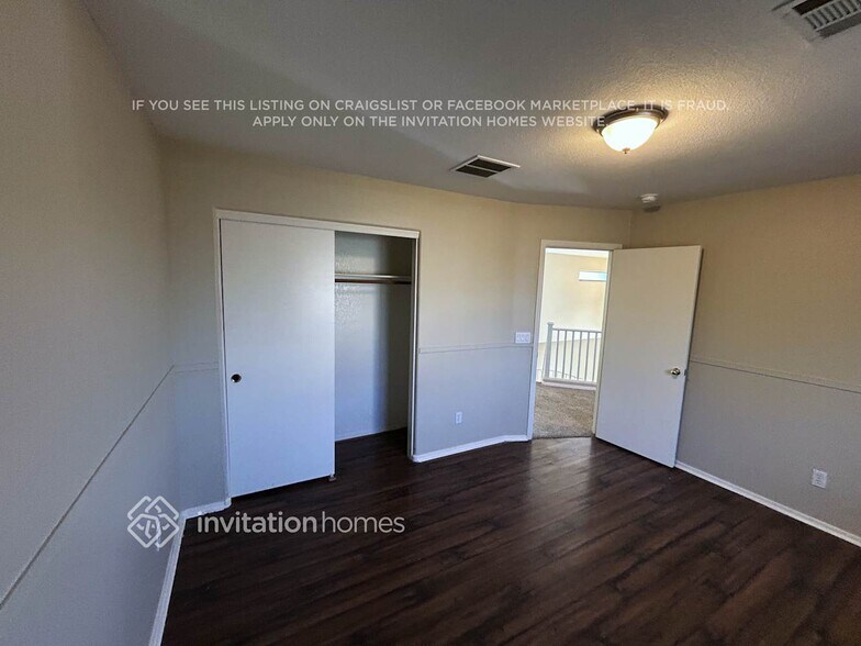 Building Photo - 7208 S 56th Ave