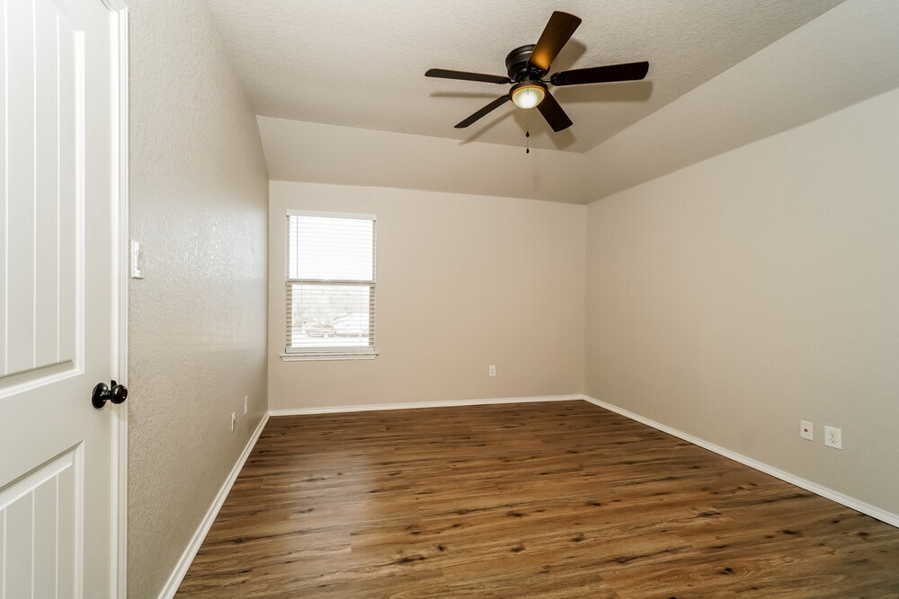 Building Photo - 340 Buckboard Ln