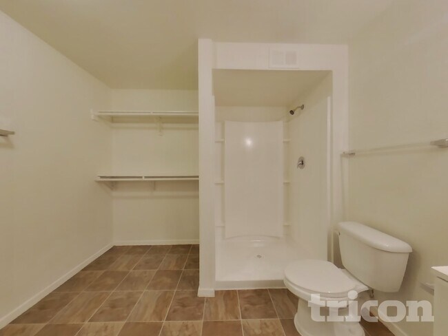 Building Photo - 1349 W Morrow Dr