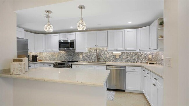 Building Photo - 3430 Galt Ocean Dr
