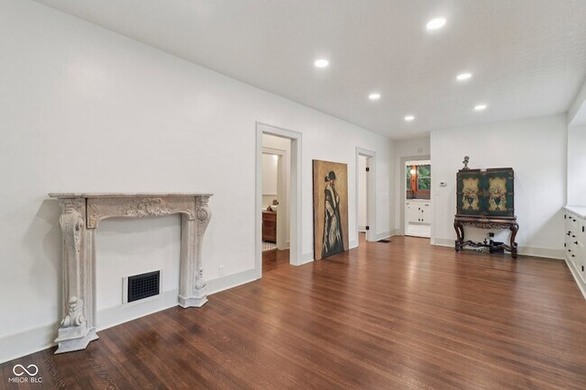 Building Photo - 615 N Grant Ave