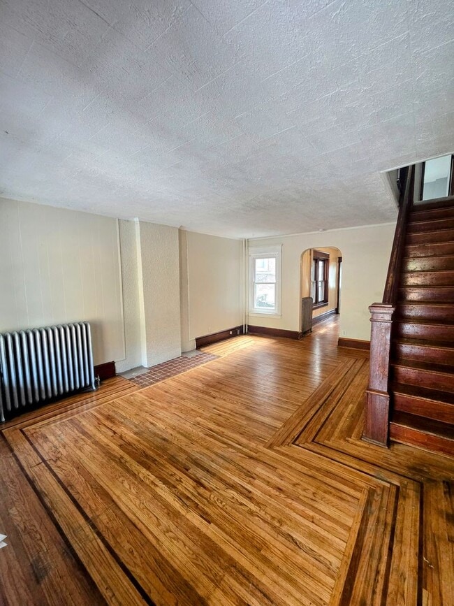 Building Photo - 850 N Ninth St