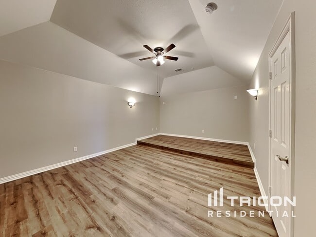Building Photo - 125 Lake Trail Dr
