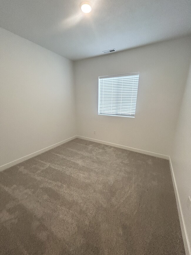 Building Photo - 4811 Pocosin Ct