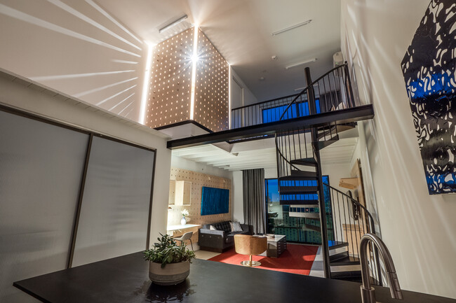 Building Photo - Bardo Lofts