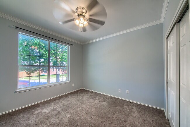 Building Photo - OFFERING 50% OFF THE 1ST MONTH'S RENT