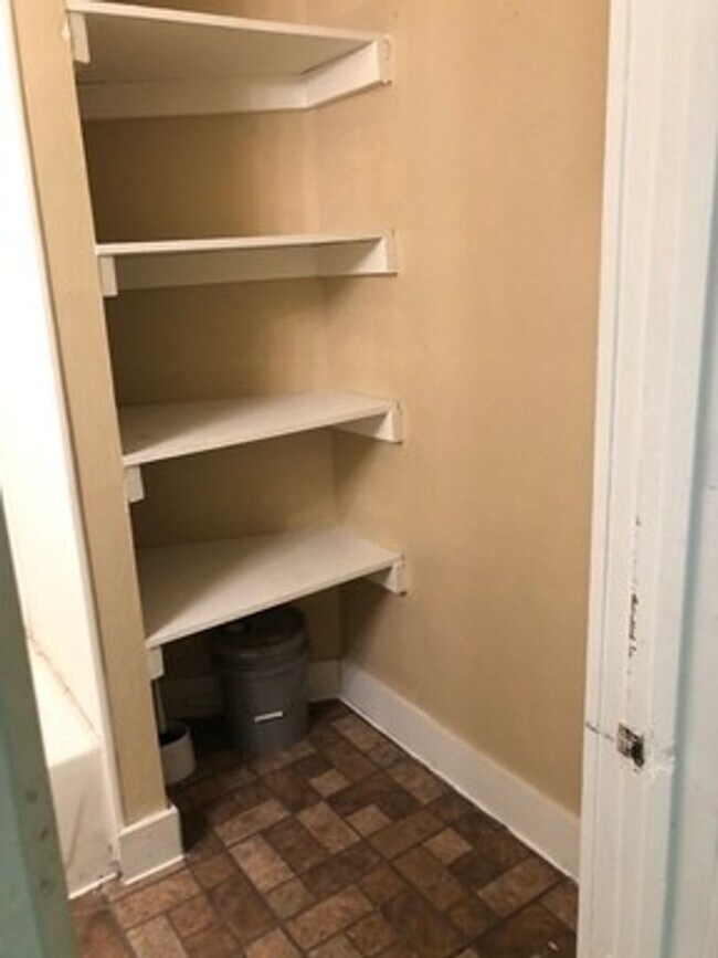 Building Photo - 3431 N Littlejohn Ave