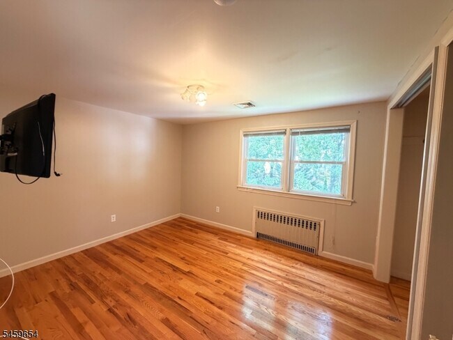 Building Photo - 1031 Lowden Ave