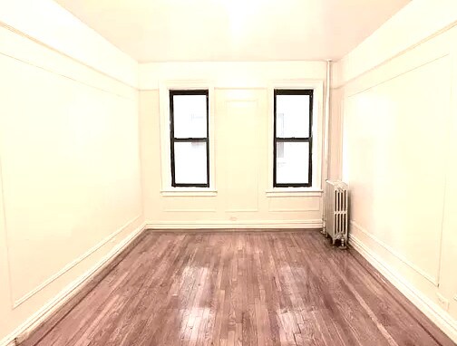 Building Photo - 114 W 238th St