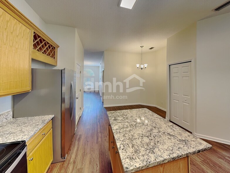 Building Photo - 534 Alice Cove Ct