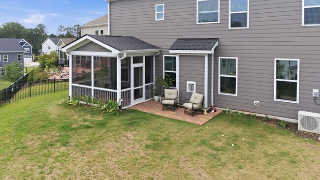 Building Photo - 1112 Basalt Ct