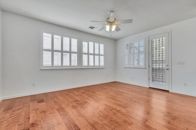 Building Photo - 5175 Trinity Park Dr