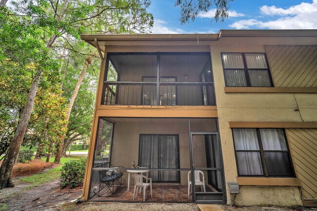 Building Photo - 12970 Dartford Trail