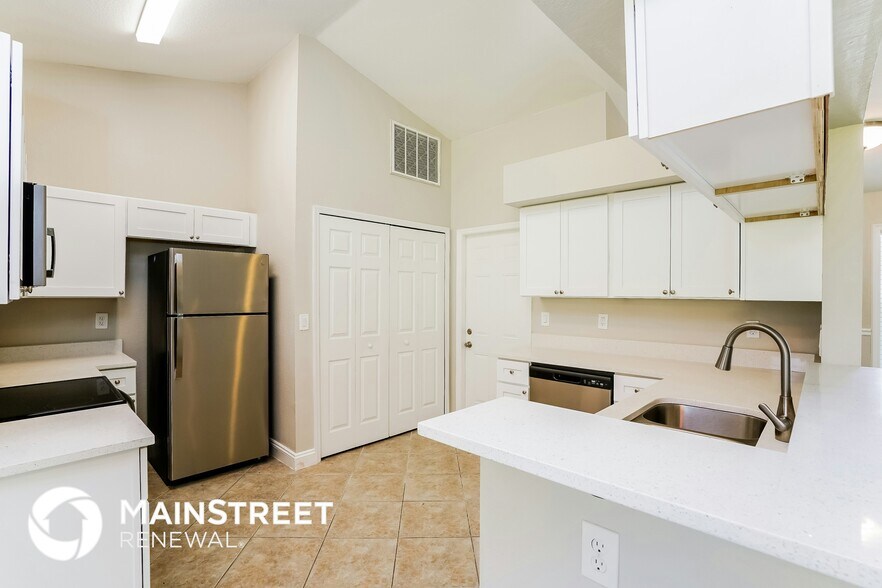 Building Photo - 2221 NE 3rd St