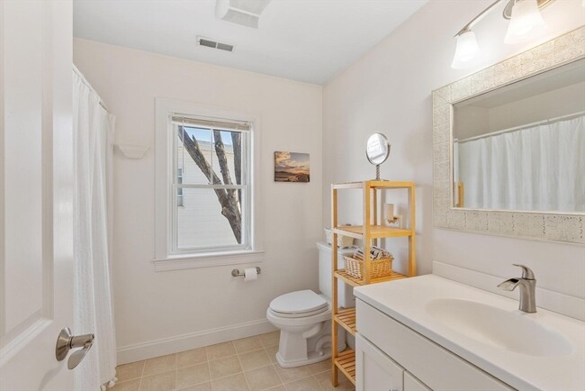 Building Photo - 60 Broadway St