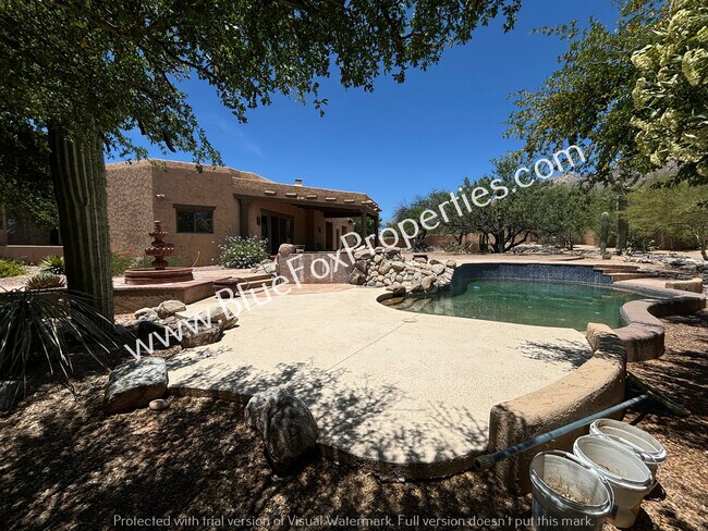 Building Photo - 5661 E Shadow View Ct
