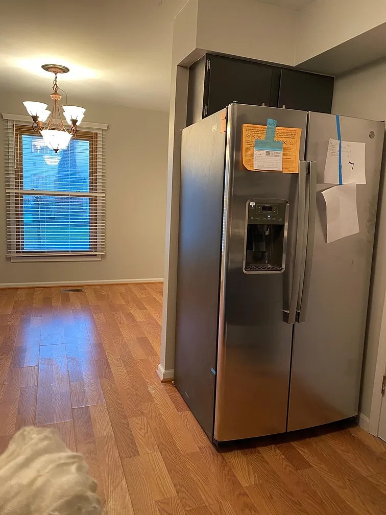 Building Photo - 2630 College Hill Cir