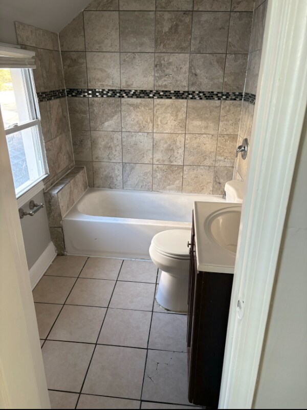 Building Photo - 7111 S Greenwood Ave