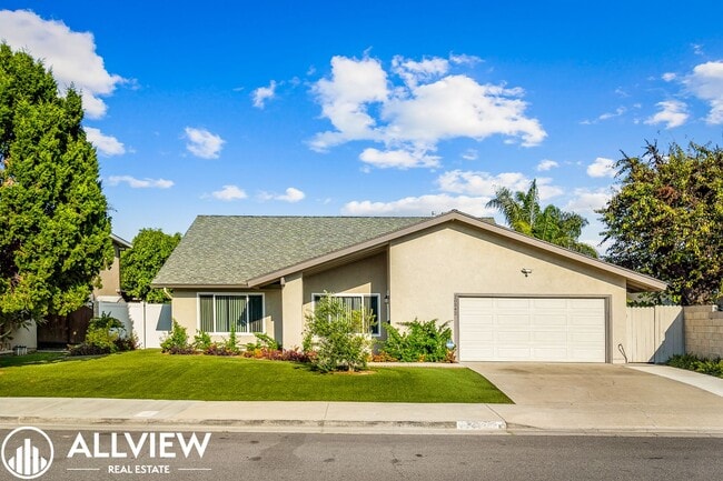 Primary Photo - Welcome to this stunning 5-bedroom, 4-bath...