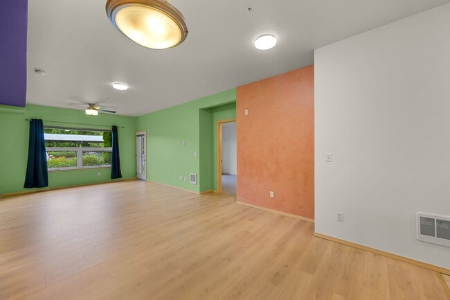 Building Photo - 512 Darby Dr