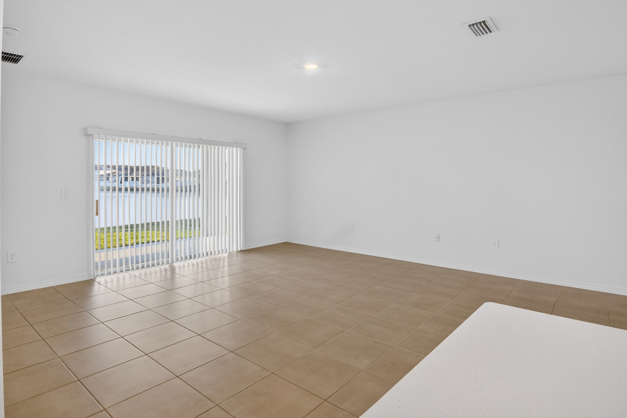 Building Photo - 3917 Southern Vista Loop