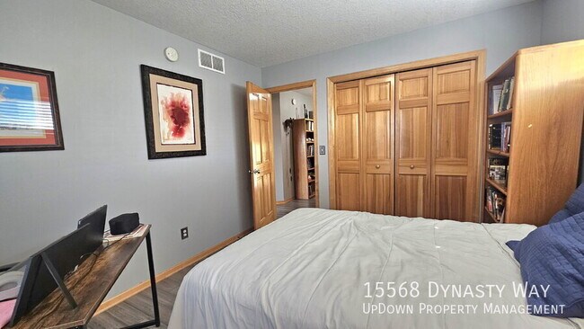 Building Photo - 15568 Dynasty Way