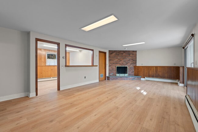 Building Photo - 3 Parsell Ln