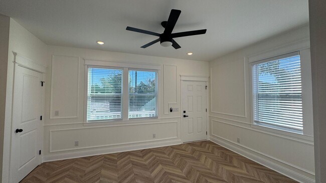 Building Photo - East Duffy Street