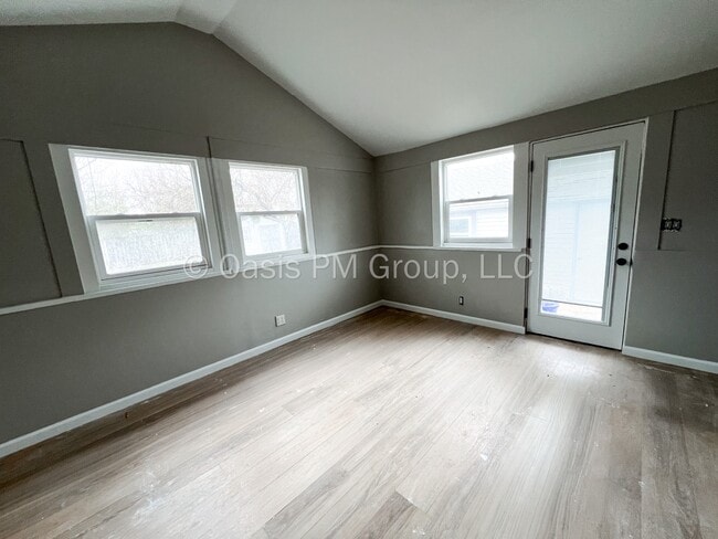 Building Photo - 4215 Avery Rd