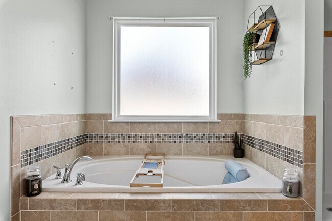 Building Photo - Raeford home