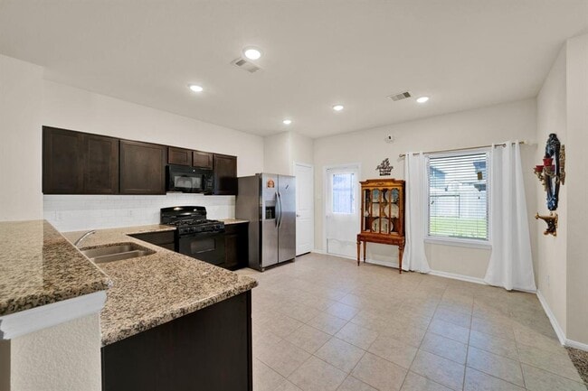 Building Photo - 10510 Watershed Dr