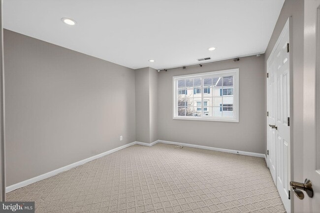 Building Photo - 1455 VA-401