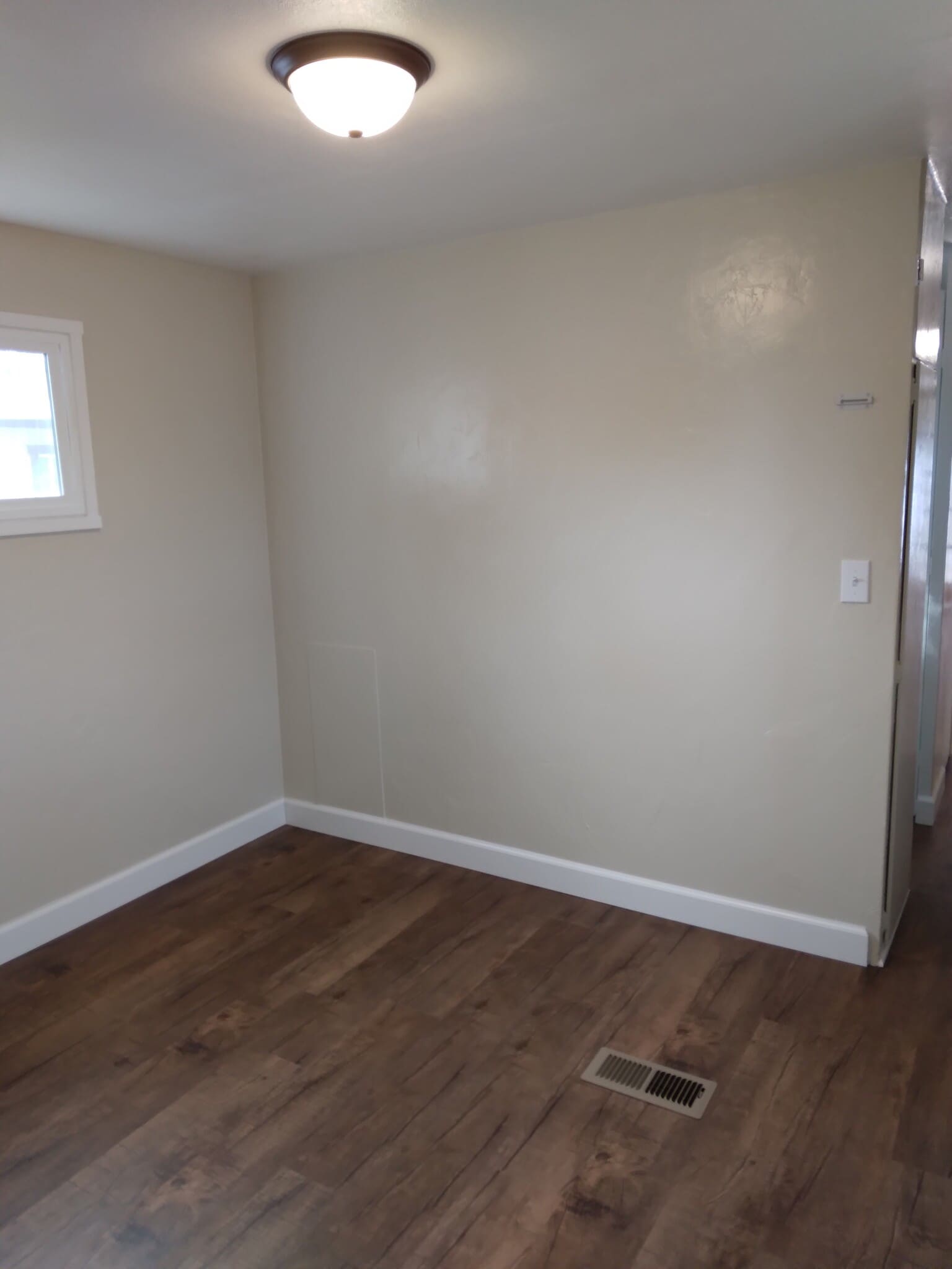 Bedroom - 3300 Portola Dr