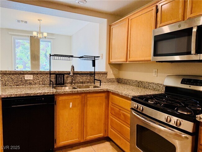 Building Photo - 10231 Deerfield Beach Ave