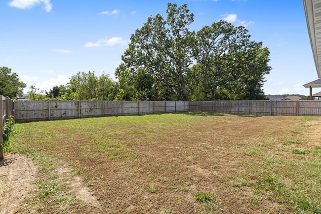 Building Photo - 270 Hickory Hills St