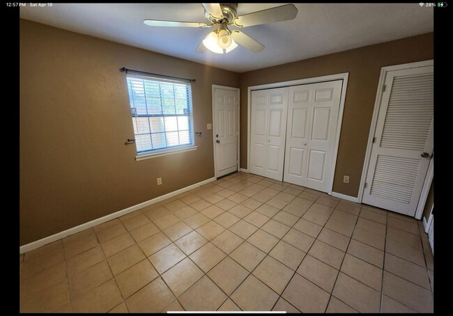 Building Photo - Charming 2BR Townhome in Tallahassee near ...
