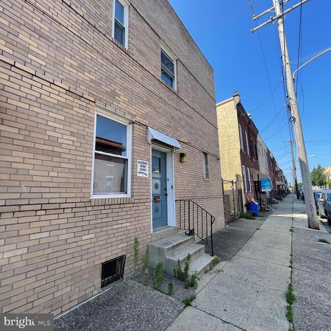 Building Photo - 2636-38 E Allegheny Ave