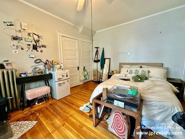 Building Photo - 177 Wachusett St