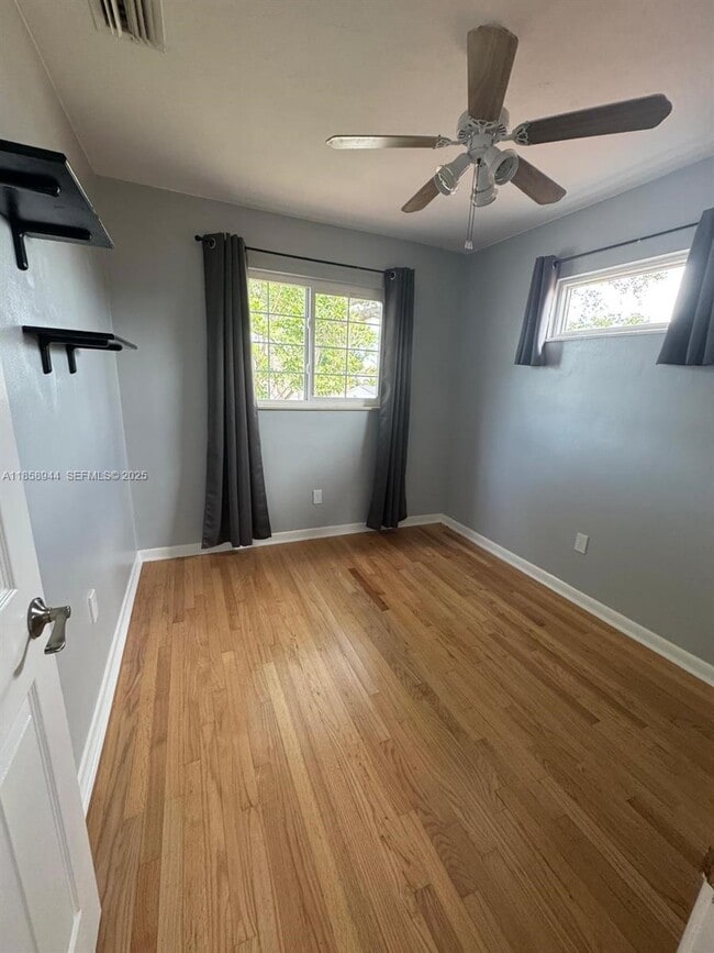 Building Photo - 141 NW 72nd Way